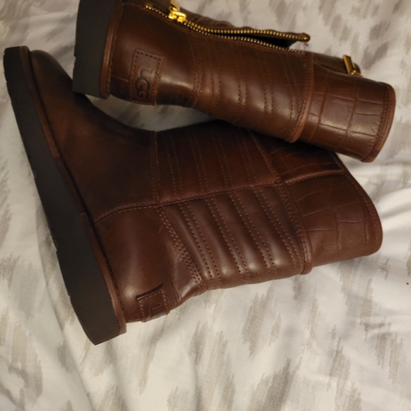 UGG Aviva Genuine Shearling Lined Boots, Stout Leather - Picture 4 of 9